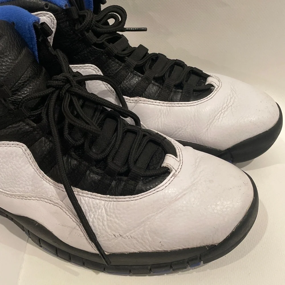 Jordan Men's White Black Blue Athletic Shoes